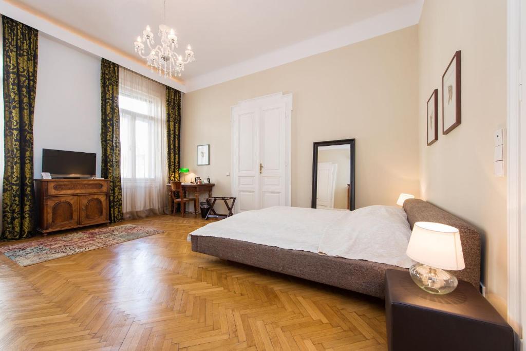 Rosa Linde - Comfort Rooms Wien Rom bilde